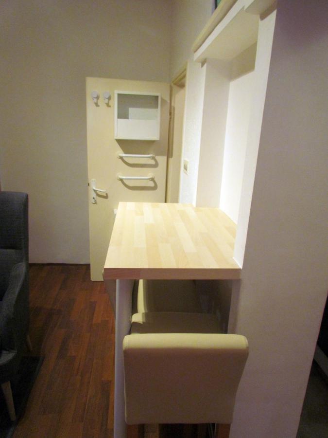 Center Studio Apartment 普拉 外观 照片