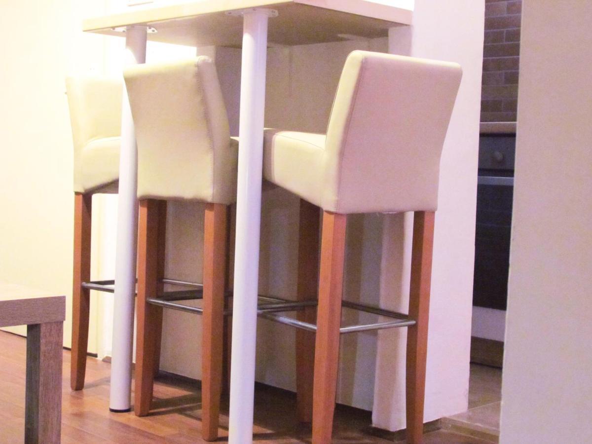 Center Studio Apartment 普拉 外观 照片