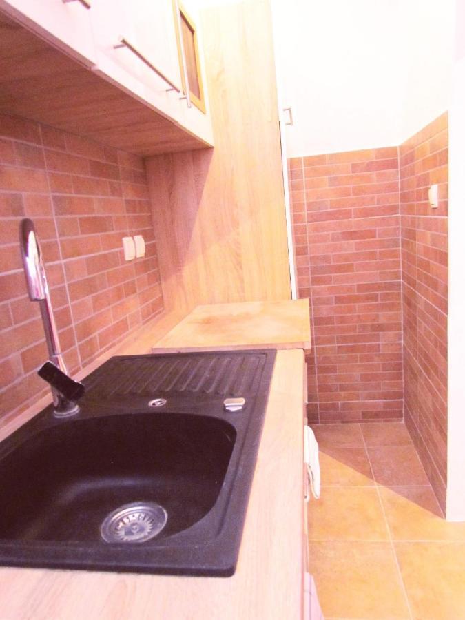 Center Studio Apartment 普拉 外观 照片