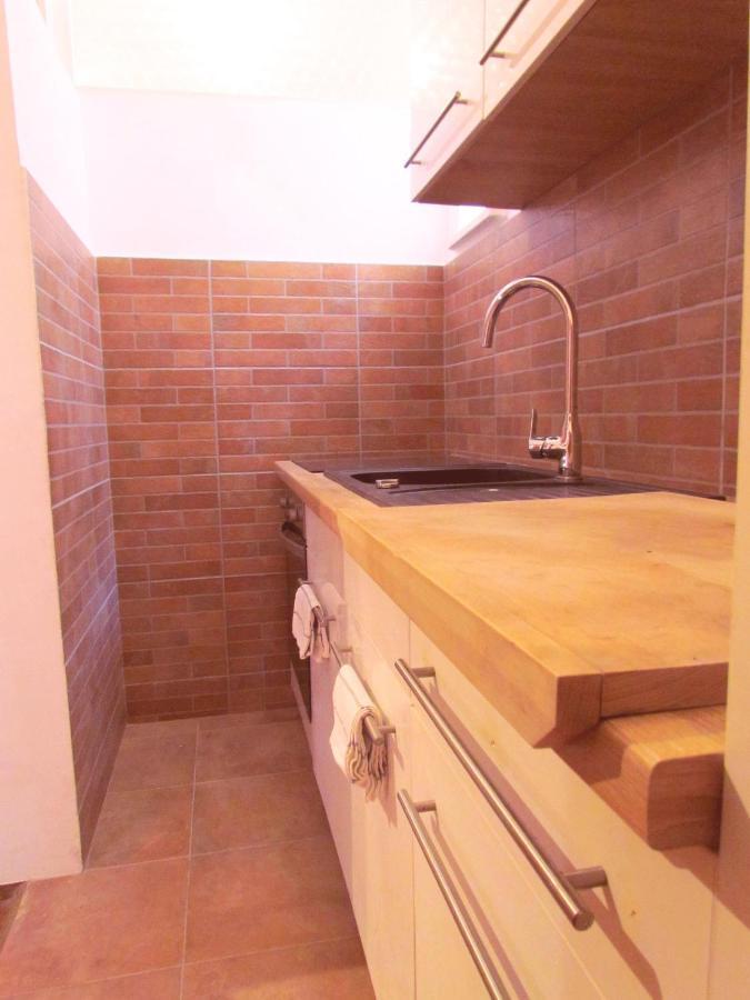 Center Studio Apartment 普拉 外观 照片