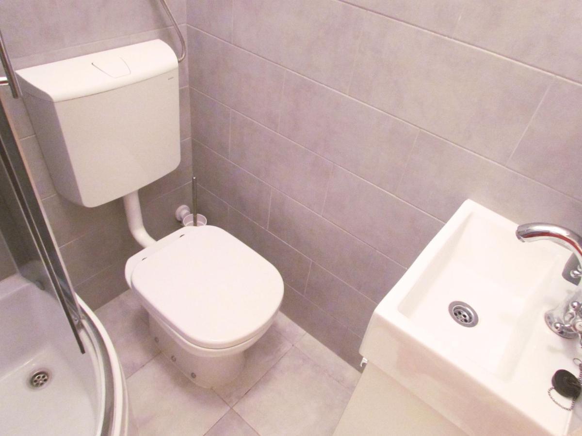 Center Studio Apartment 普拉 外观 照片